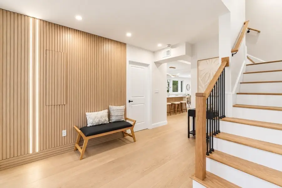 8 Guild St, Medford, MA 02155 - #3