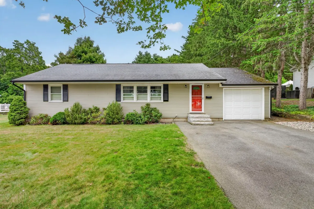 43 Madison St, Amesbury, MA 01913 - #1