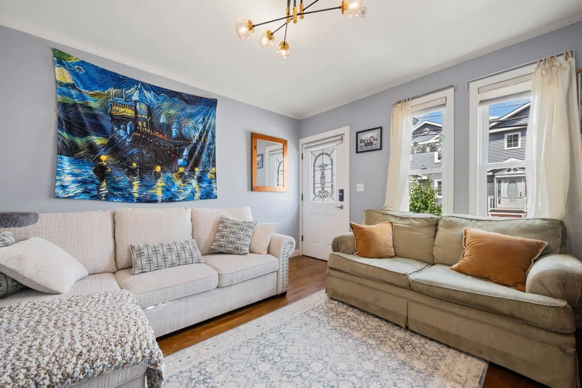 53 Myrtle St #2, Waltham, MA 02453 - #1