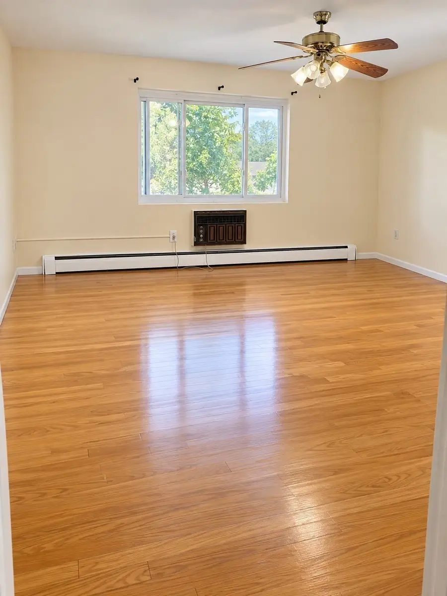 66 Bryon Rd #5, Chestnut Hill, MA 02467 - #3