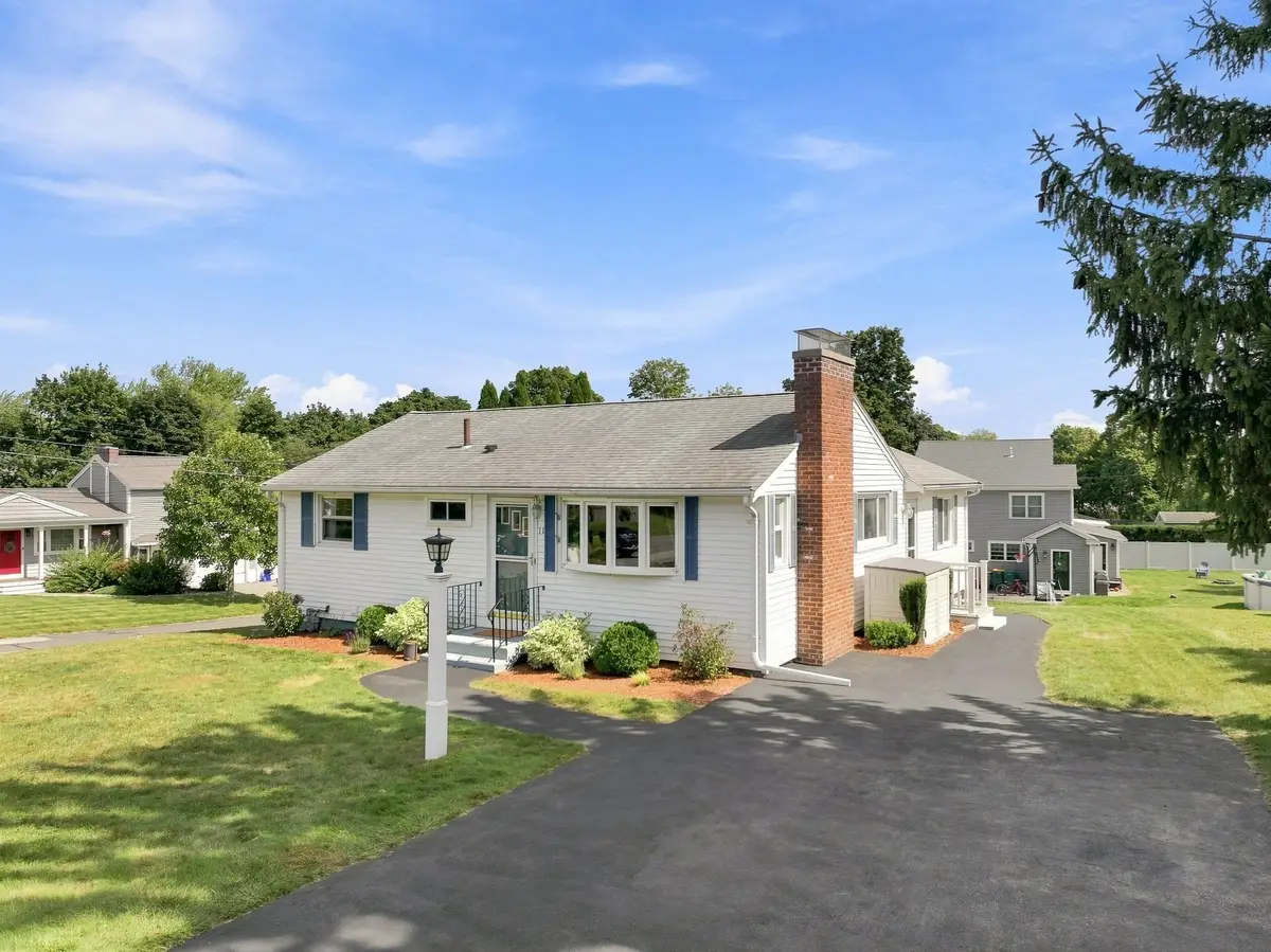 11 Marlboro Rd, Woburn, MA 01801 - #1