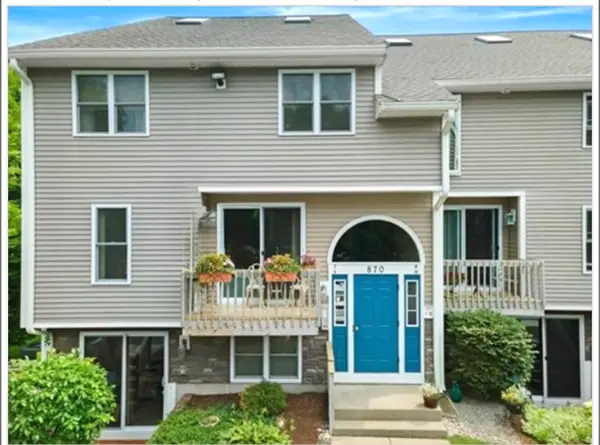 870 Landry Ave #8, North Attleboro, MA 02760