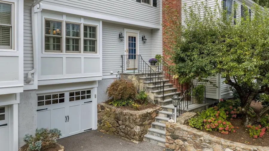 30 Pleasant Street #30, Wellesley, MA 02482 - #3