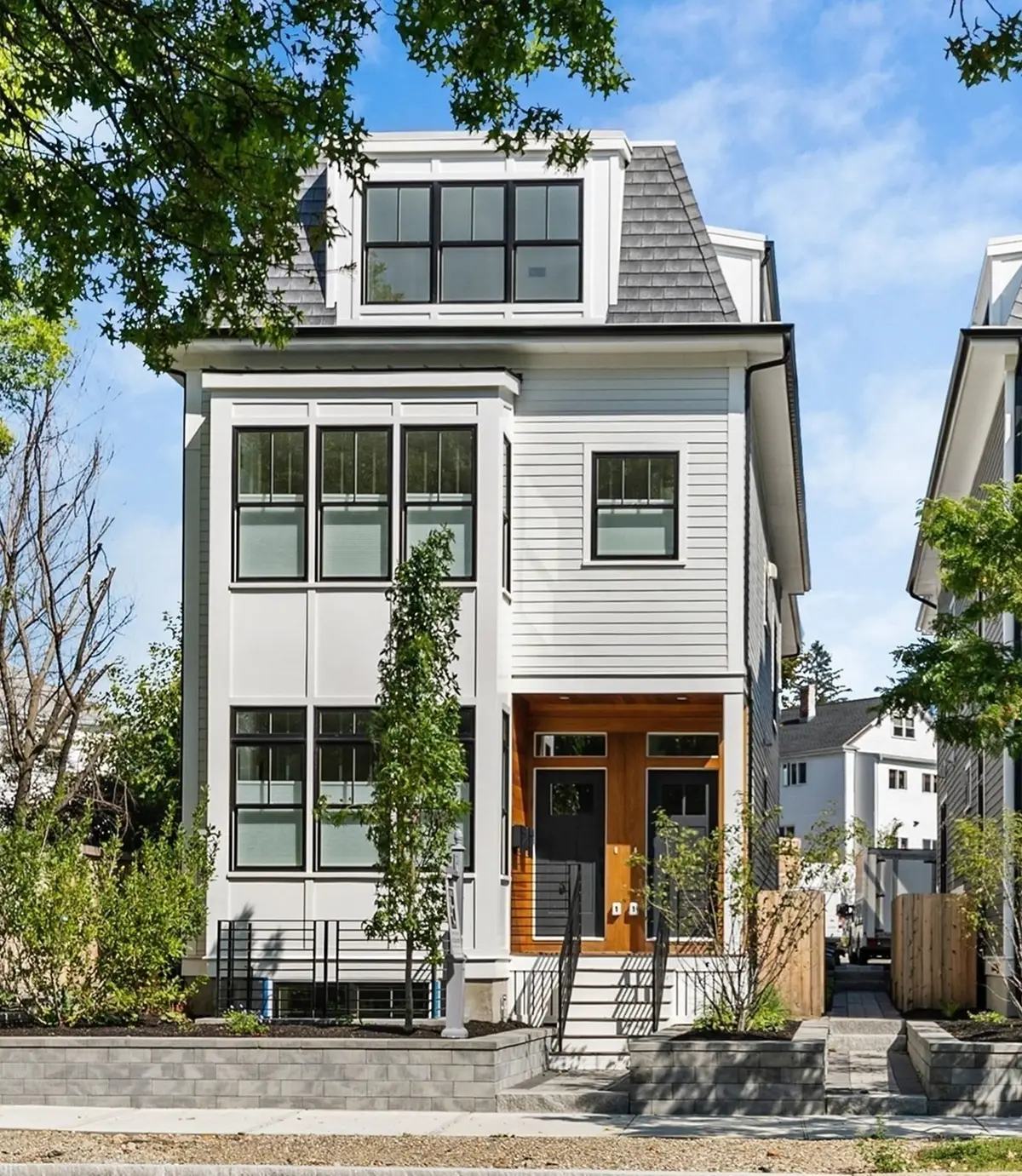 327 Alewife Brook Pkwy #B, Somerville, MA 02144 - #1