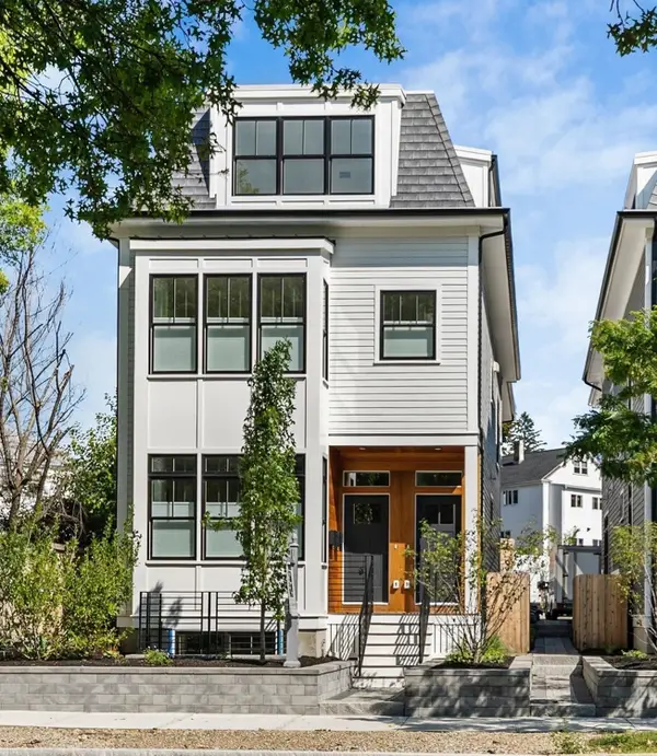 327 Alewife Brook Pkwy #B, Somerville, MA 02144