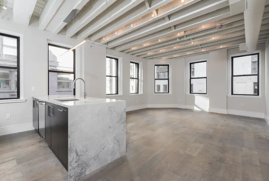 45 Broad St, Boston, MA 02109 - #2