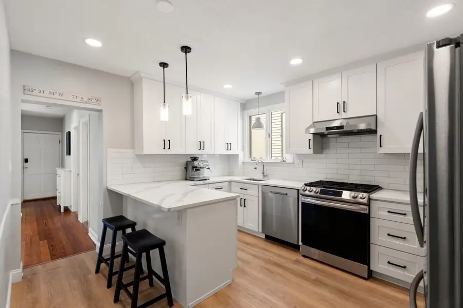 47 Litchfield St #102, Boston, MA 02135 - #3