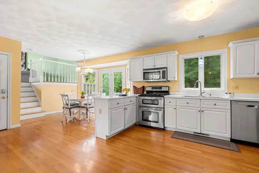 19 Noel Rd, Andover, MA 01810 - #2