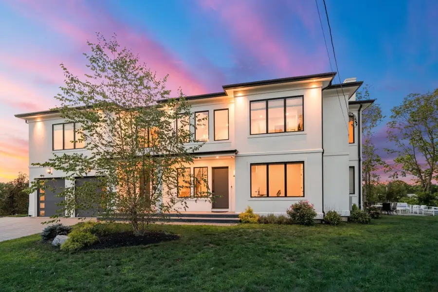 20 Peach Tree Lane, Newton, MA 02459 - #2