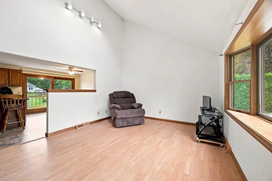 10 Mountianview Street, Wilbraham, MA 01095 - #2