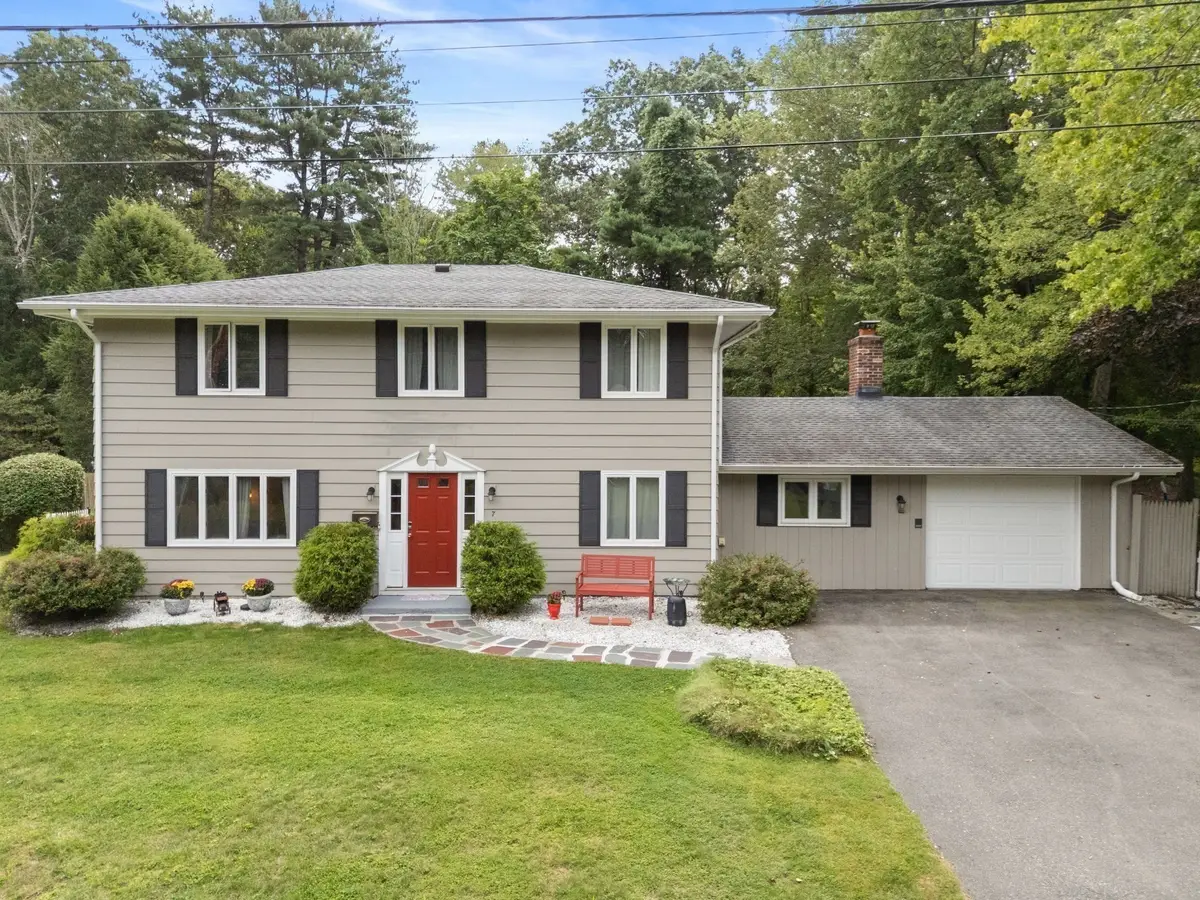 7 Lamphere Cir, Framingham, MA 01701 - #1