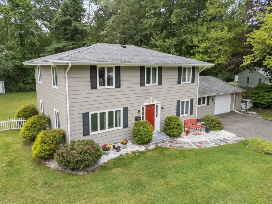 7 Lamphere Cir, Framingham, MA 01701 - #2
