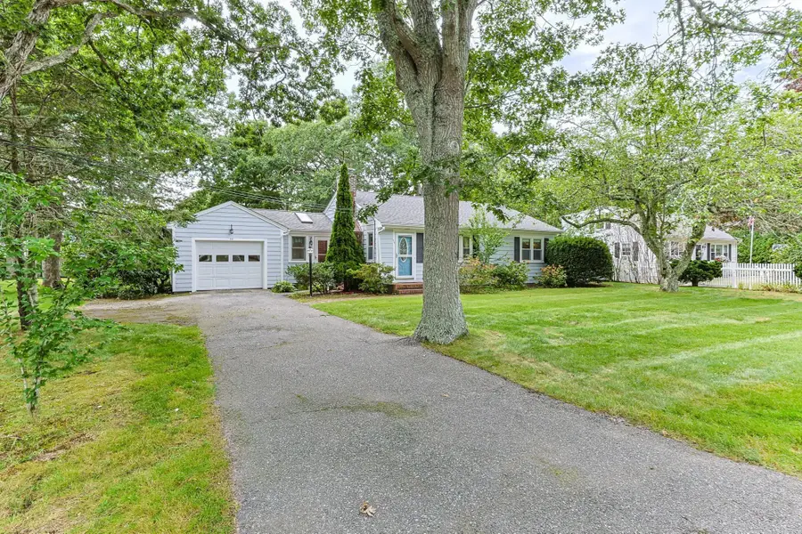54 Lucerne Ave, Falmouth, MA 02540 - #2
