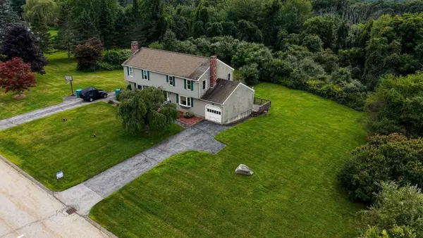 4 Henry Marsh Rd #B, Oxford, MA 01540
