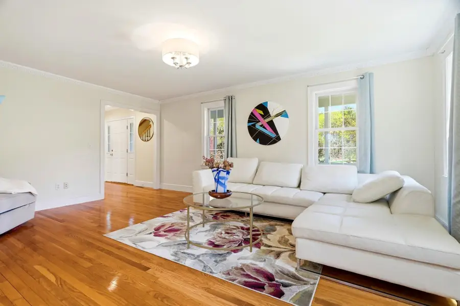 1 Village Ln, Littleton, MA 01460 - #3