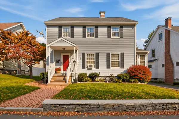 43 Klebart Avenue, Webster, MA 01570
