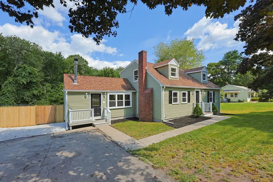 395 Oak St, Franklin, MA 02038 - #2