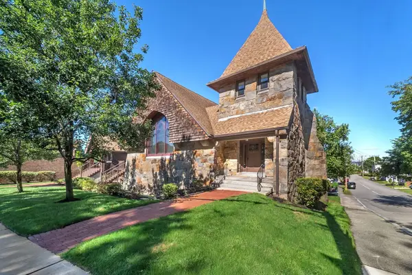 157 Beale Street #2, Quincy, MA 02170