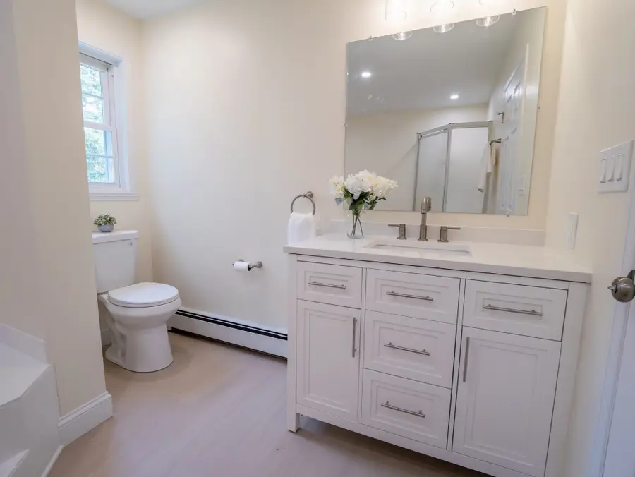 215 Ashumet Rd, Mashpee, MA 02649 - #3