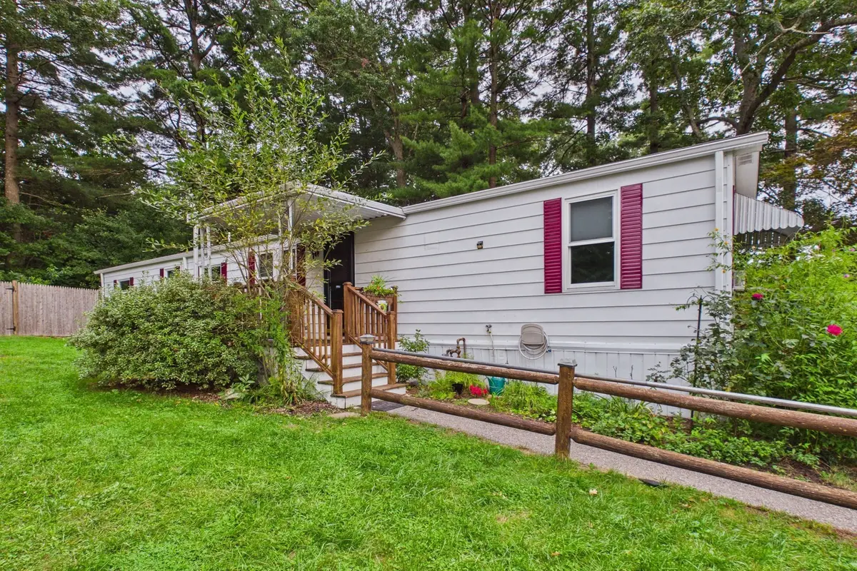 36 Haskell Cir, Lakeville, MA 02347 - #1
