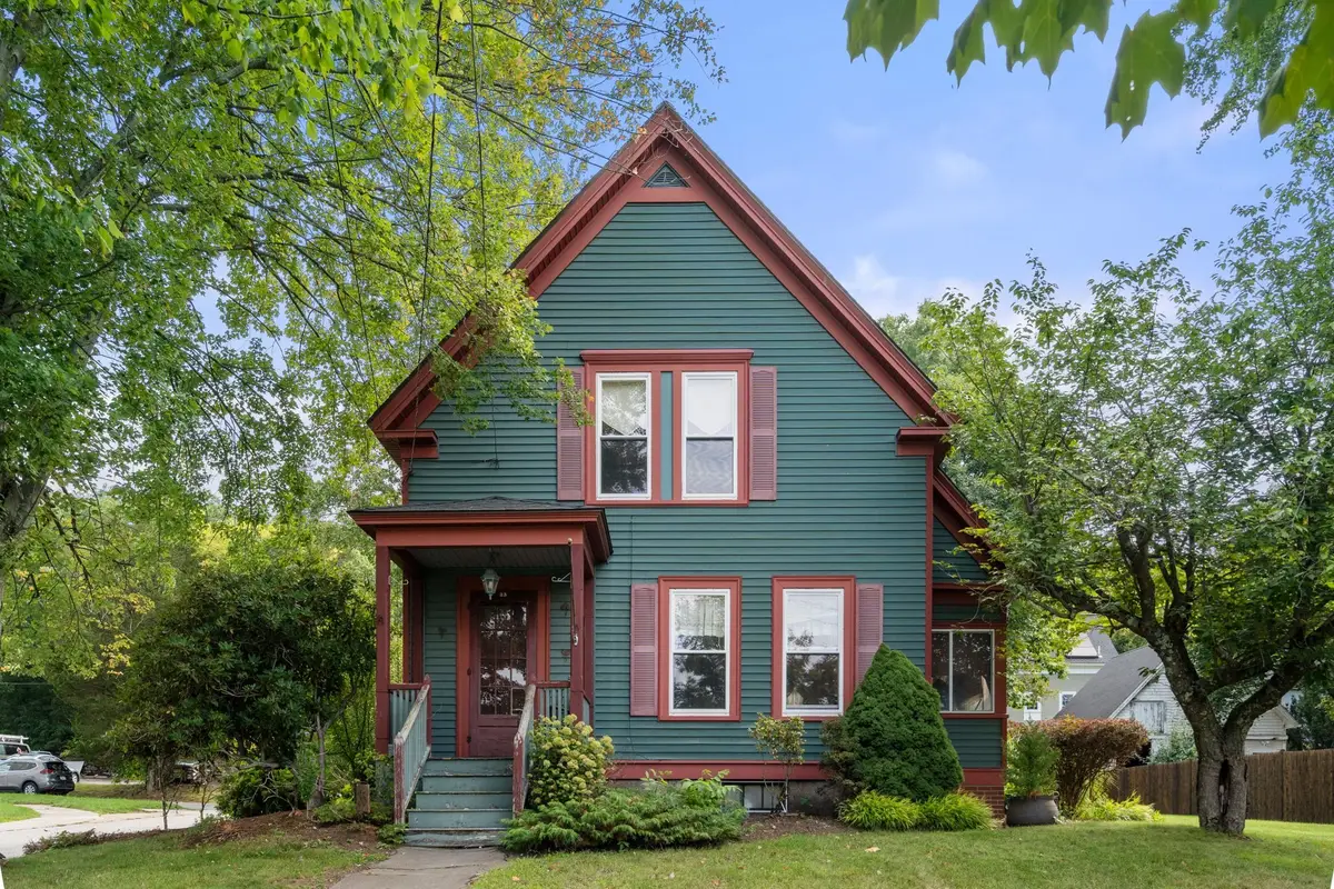 35 Dutcher St, Hopedale, MA 01747 - #1