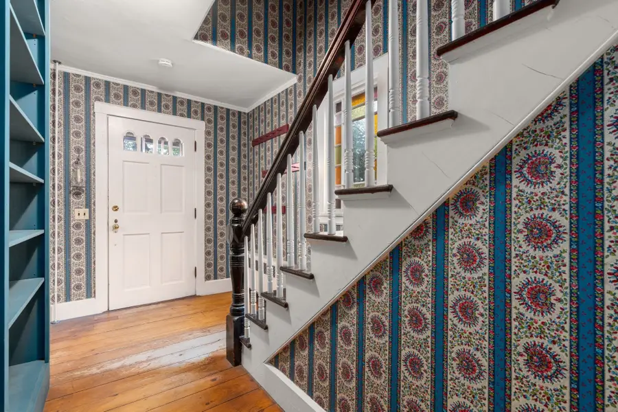35 Dutcher St, Hopedale, MA 01747 - #3