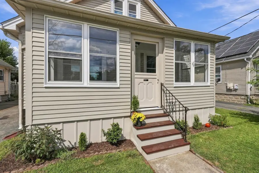 128 Wilber St, Springfield, MA 01104 - #2