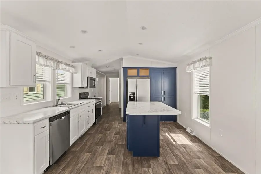 1540 Broadway #19, Raynham, MA 02767 - #3