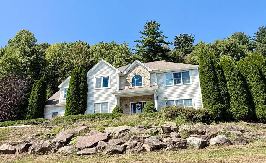 41 Plumtree Way, Feeding Hills, MA 01030 - #2