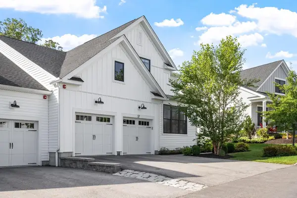 57 Wheeler Dr #57, Boxborough, MA 01719