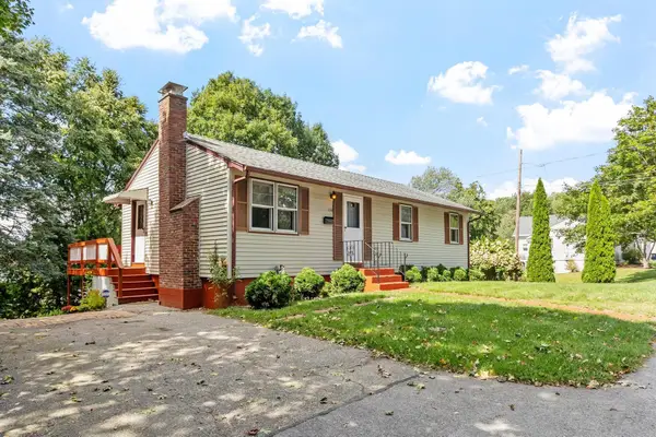 136 Ridge Rd, Marlborough, MA 01752