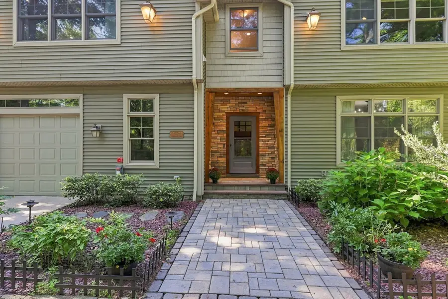 20 Bungalow Point, Wilbraham, MA 01095 - #3