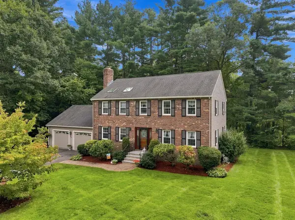 7 Doucette Dr, Marlborough, MA 01752