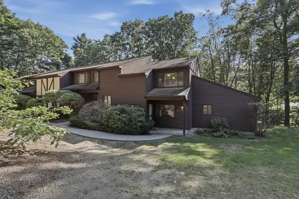 109 Highwood Drive #109, Franklin, MA 02038