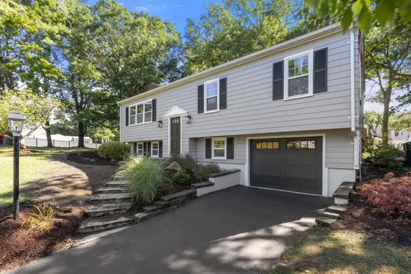 95 Blackmount Drive, Marshfield, MA 02050
