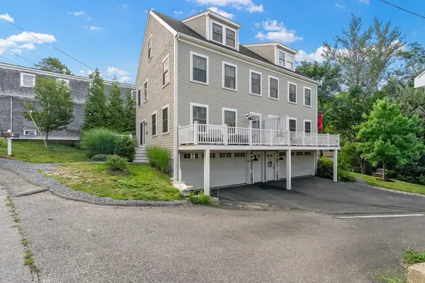 11 Rockland Circle #1, Hull, MA 02045