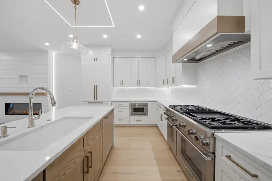 421 East 6th Street #TH3, Boston, MA 02127 - #3
