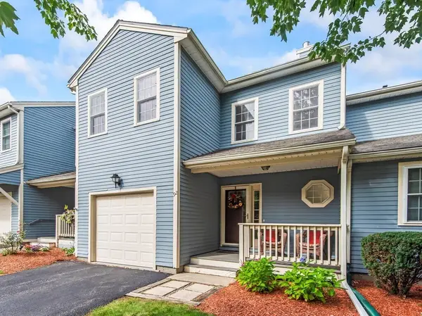 92 Colonial Dr #92, Sturbridge, MA 01566