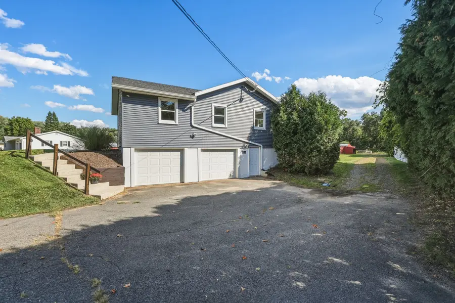 27 Huntington Rd, Hadley, MA 01035 - #2