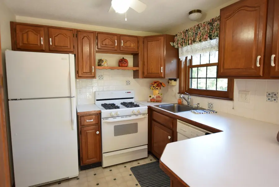 C1 Scotty Hollow Dr #C1, North Chelmsford, MA 01863 - #2
