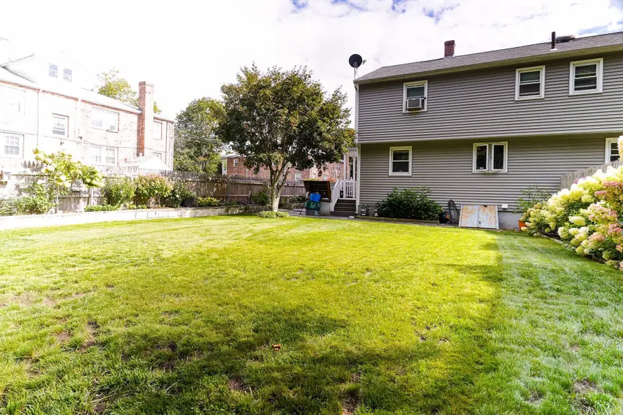 112 Hollis St #112, Lowell, MA 01852 - #3