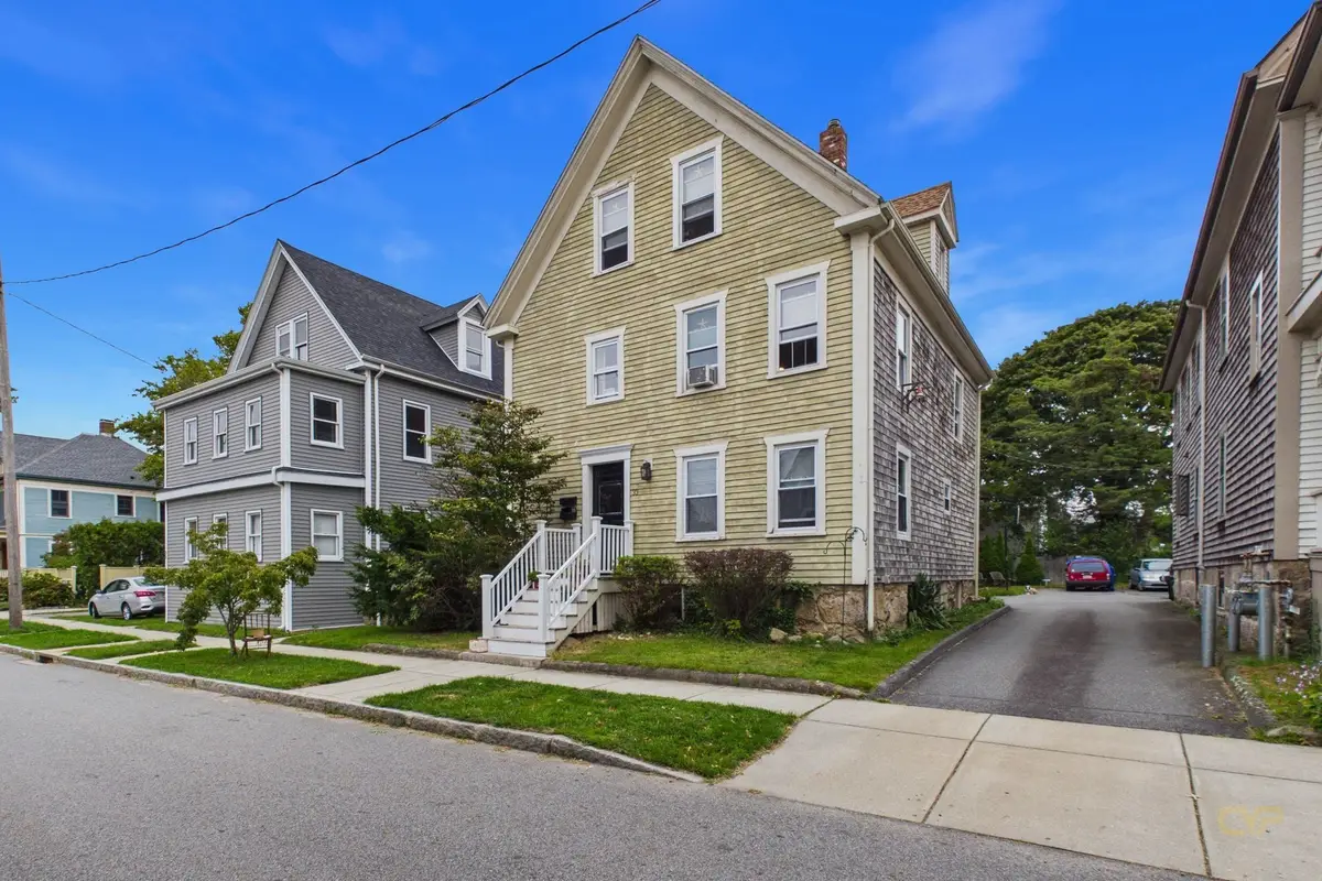 33 Green Street, Fairhaven, MA 02719 - #1