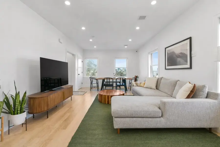 17 Akron St #2, Boston, MA 02119 - #3