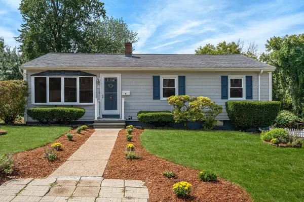 8 Benelli St, Woonsocket, RI 02895