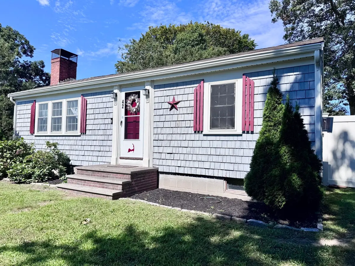 42 Vineyard Ave, Hyannis, MA 02601 - #1