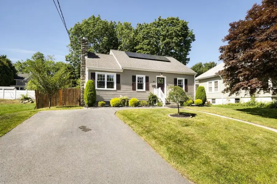 14 Macomber Ave, Dartmouth, MA 02747 - #2