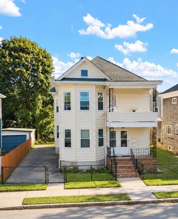436-438 Arnold St, New Bedford, MA 02740