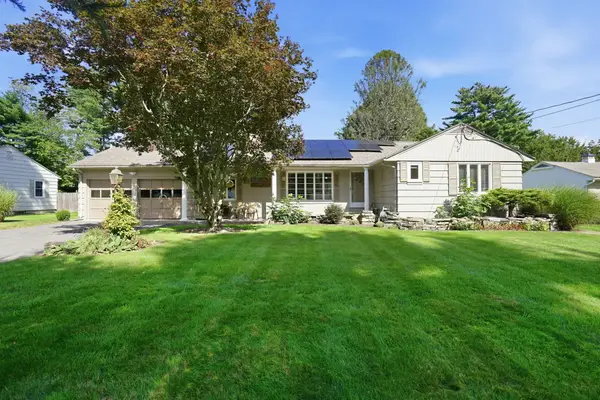 8 Shady Ln, Wilbraham, MA 01095