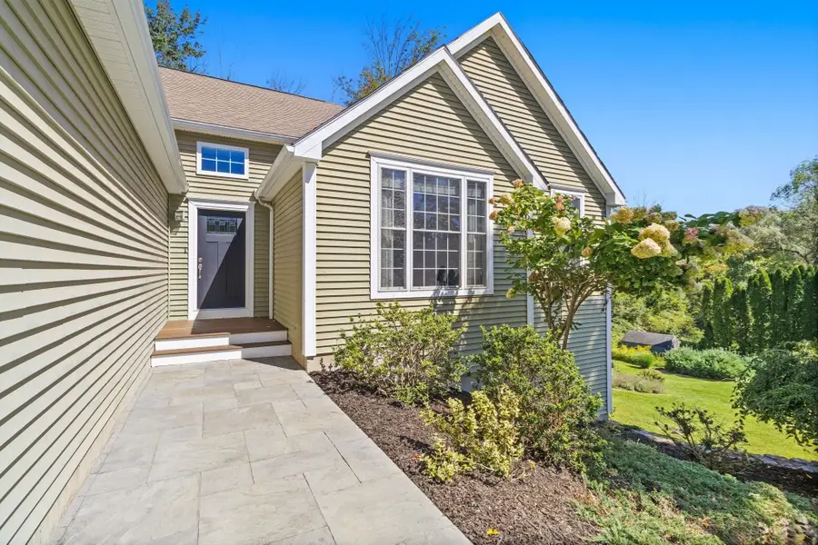 24 Tanyard Rd, Dudley, MA 01571 - #2
