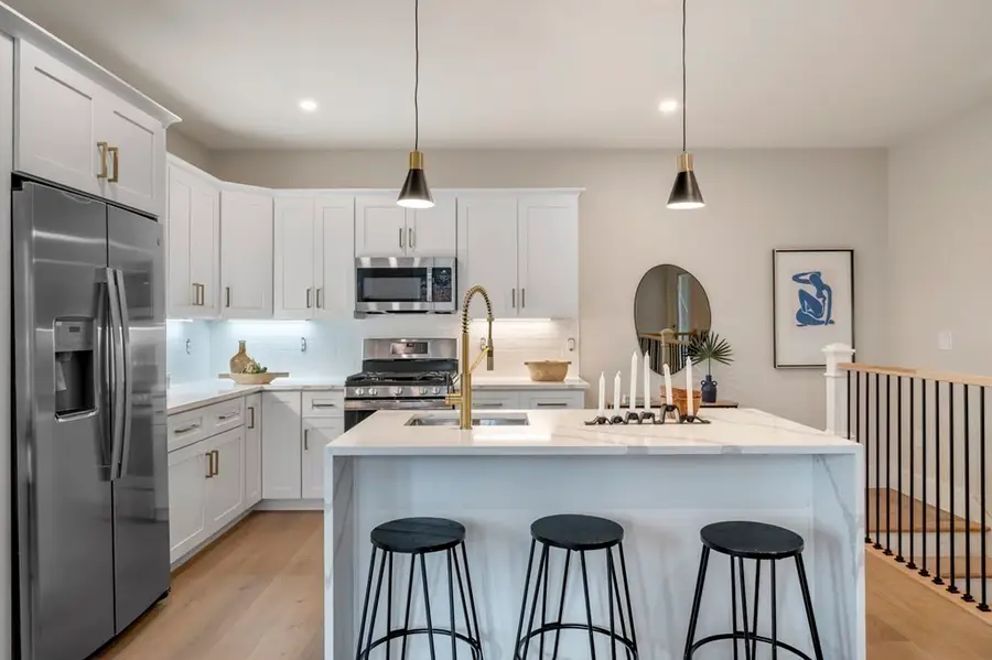 31 Wabon St #2, Boston, MA 02121 - #3